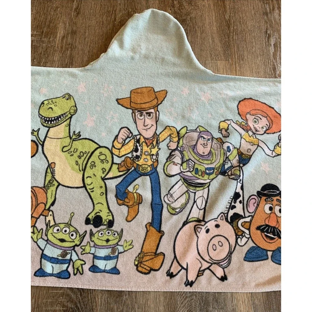 Disney Kids Toy Story Wearable Hooded Woody Towel 43